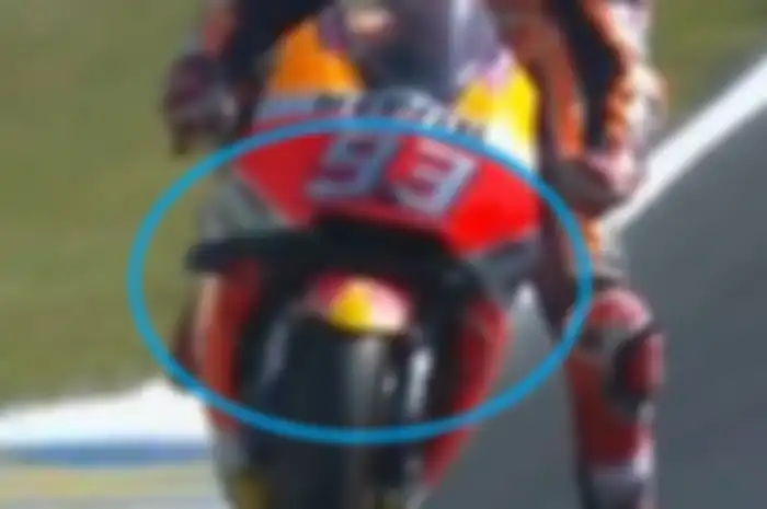 Marc Marquez melaju dengan aero fairing patah di FP3 MotoGP Prancis 2018