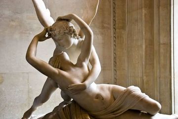 Patung dewa cinta Cupid dan Psikhe.