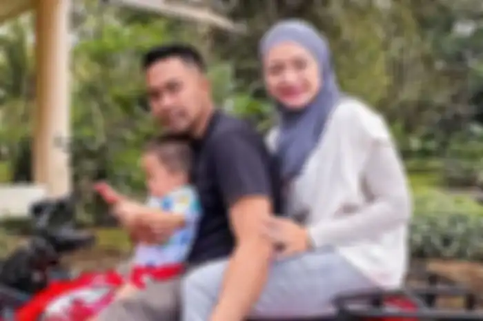 Nathalie Holscher dan pacar baru yang merupakan mantan kekasih.