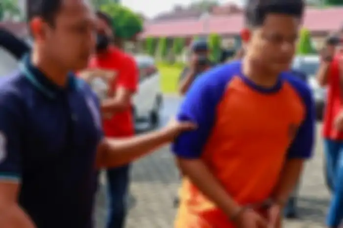 Pelaku begal motor matic Honda Scoopy di Jombang berhasil diamankan polisi.