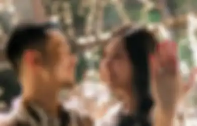 Serasi Pakai Batik hingga Pesan Cincin Miliaran di Singapura, Begini Fakta Menarik Dibalik Momen Sakral Lamaran Jess No Limit dan Sisca Kohl: Siapkan Prank Dinner Romantis!