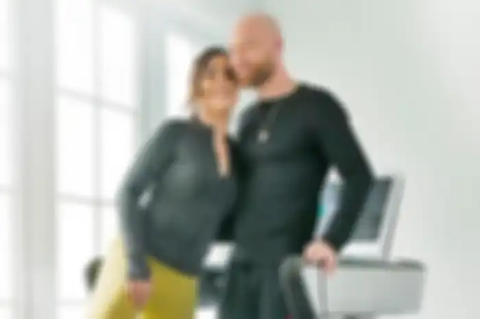 Melaney Ricardo dan Tyson James Lynch.
