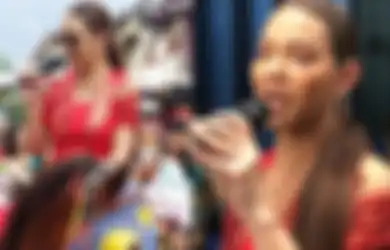 Diarak Naik Kuda Sehari Jelang Pulang ke Jerman, Bunda Corla Buat Warga Menangis, Ada Apa?