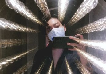 Bukan Potret Keluarga Apalagi Para Hyung-nya, Ternyata Foto Sosok Inilah yang Dipajang Jungkook BTS di Lock Screen Ponselnya, ARMY Bisa Tebak?