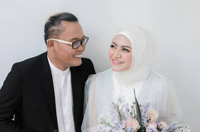 Sule dan Nathalie Holscher