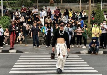 Bikin Macet Sudirman, Seorang Warga Ngamuk di Jalanan Gegara Kerumunan Orang Padati Citayam Fashion Week: Tolong Dikasih Jalan!