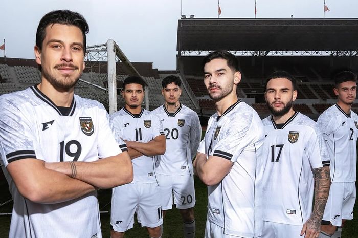 Apparel Erspo resmi merilis jersey tandang milik Timnas Indonesia.