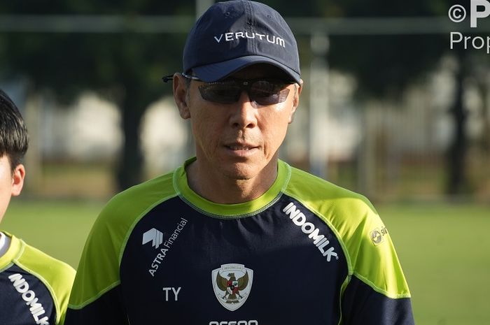 Media Korea Selatan, Best Eleven, protes terhadap media-media Indonesia yang menyudutkan Shin Tae-yong lewat isu pelatih baru Timnas Indonesia asal Eropa.