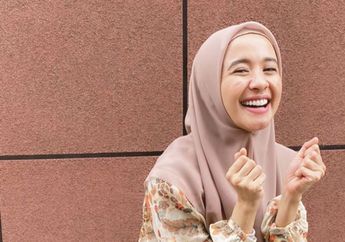 Unggah Foto Lebaran Tanpa Engku Emran, Netizen Pertanyakan Rumah Tangga Laudya Cynthia Bella: Suaminya Mana ya?