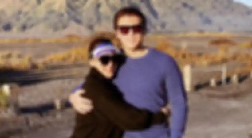Syahrini dan Reino Barack liburan ke Bromo