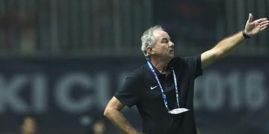 Harus Operasi Jantung, Alfred Riedl Batal Jadi Pelatih Persebaya