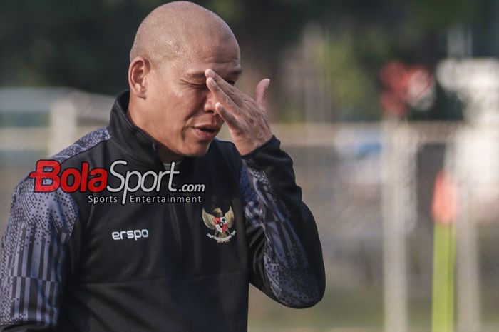 Pelatih timnas U-17 Indonesia, Nova Arianto, mengaku sempat curiga dengan kondisi Pratama Arhan.