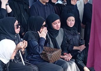 Batal Ziarah ke Makam Ibunda, Manajer Ungkap Kondisi Olla Ramlan Usai Sempat Pingsan
