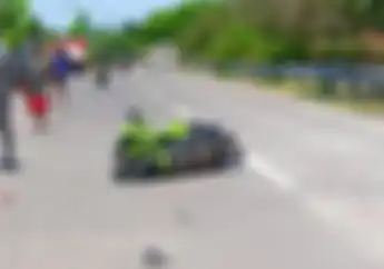 Tergelincir Saat Menyalip, Pengendara Kawasaki ER-6n Tewas, Pemotor Lain Jadi Korban