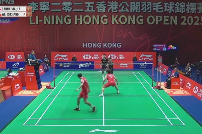 Ganda putra Indonesia, Leo Rolly Carnando/Bagas Maulana saat melawan Liang Wei Keng/Wang Chang dari China pada babak kedua Hong Kong Open 2025, Kamis (11/9/2025)