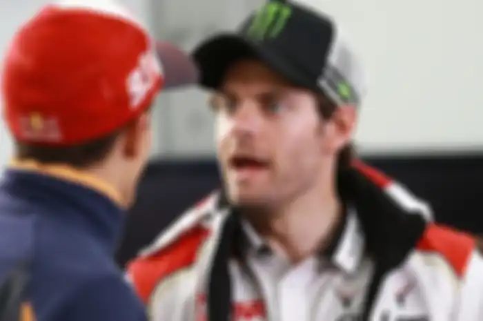 Cal Crutchlow (kanan)