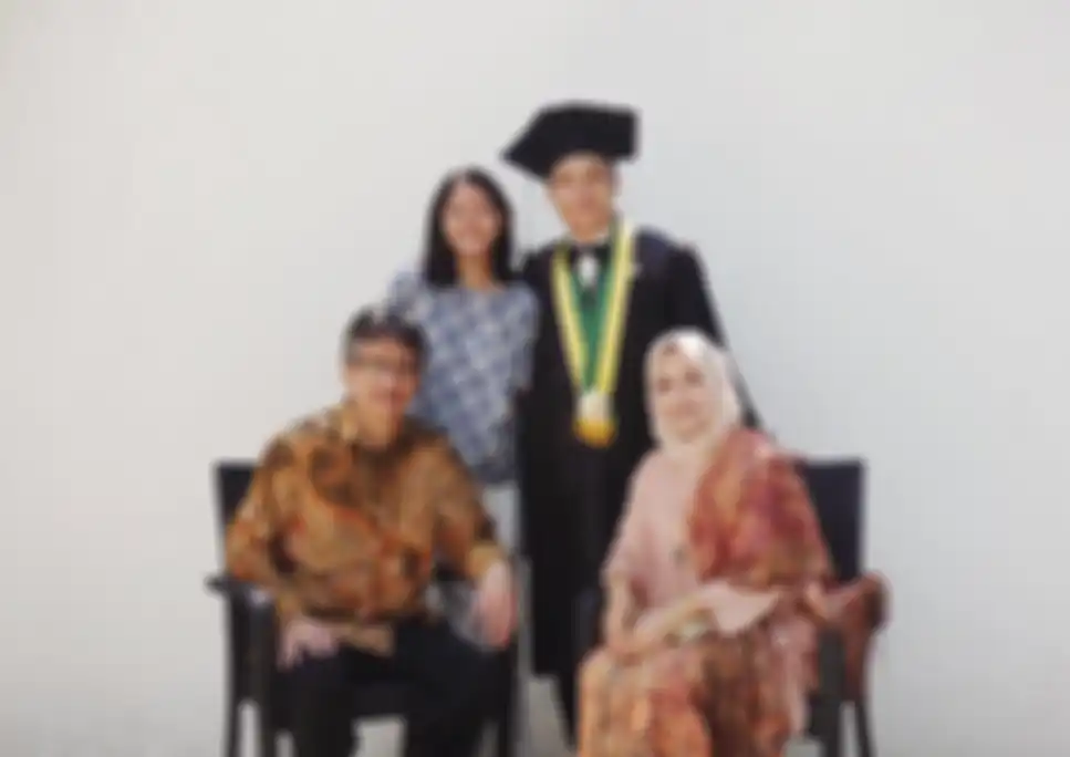Rayhan dan keluarganya.