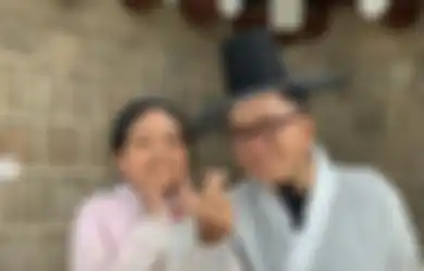 Kepoin 4 Foto Kebersamaan Rahma Azzura Yahya, Anak Helmy Yahya Bareng Sang Papa!