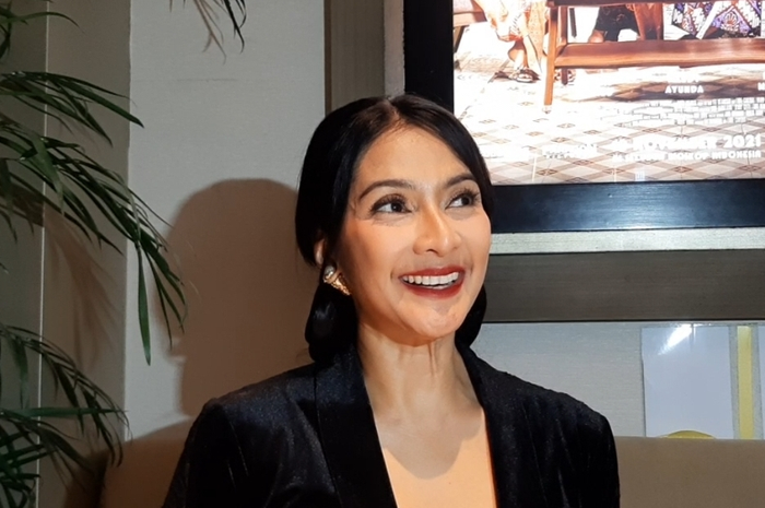 Maudy Koesnaedi deg-degan filmnya ditonton Sri Sultan Hamengkubuwono X. 