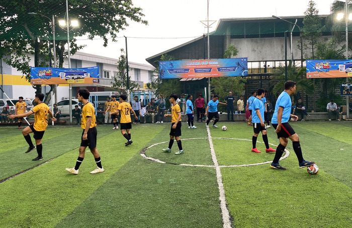 Pertandingan futsal Oetama Cup 2023 di lapangan Futsal Kompas Gramedia, Palmerah Selatan, Jumat (24/11/2023) sore.