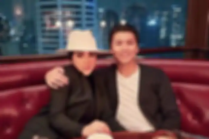 Syahrini dan Reino Barack