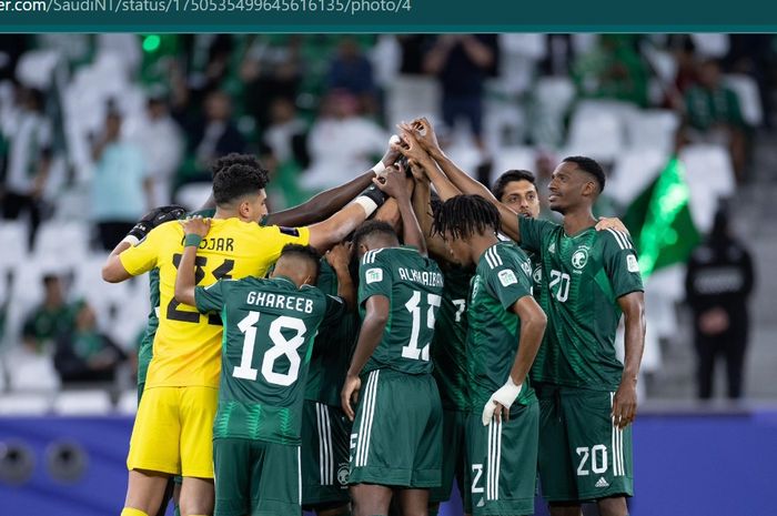 Publik Arab Saudi optimis pecundangi Timnas Indonesia di Stadion King Abdullah Sports City.