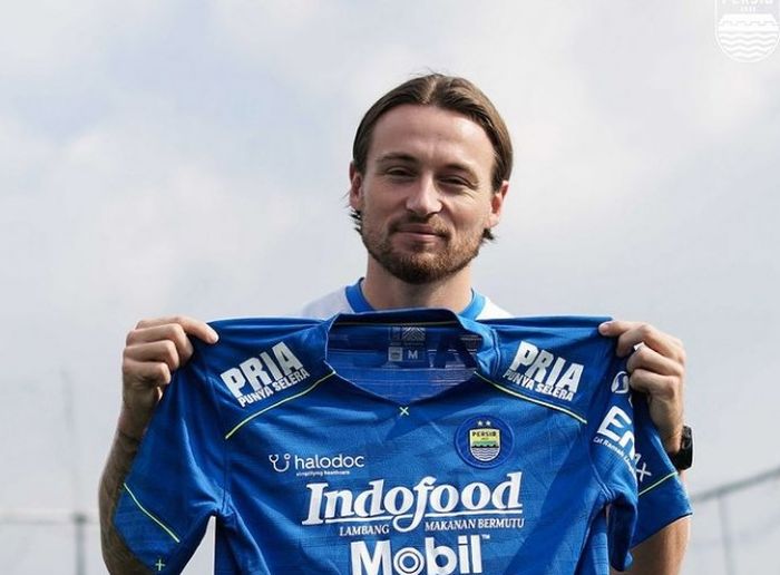 Marc Klok rekrutan baru Persib Bandung