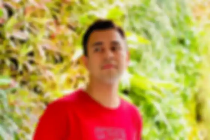 Raffi Ahmad, Menangis Menyesali Masa Lalunya, Kenapa? 