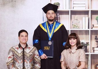 Jarang Terekspos, Inilah 5 Potret Nigel Philo Abdy, Putra Meriam Bellina yang Baru Diwisuda