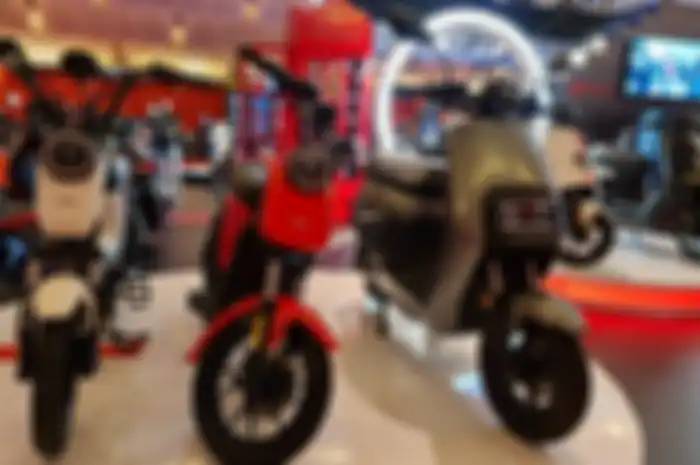 Beberapa motor listrik NIU diluncurkan sekaligus, harga cuma segini.