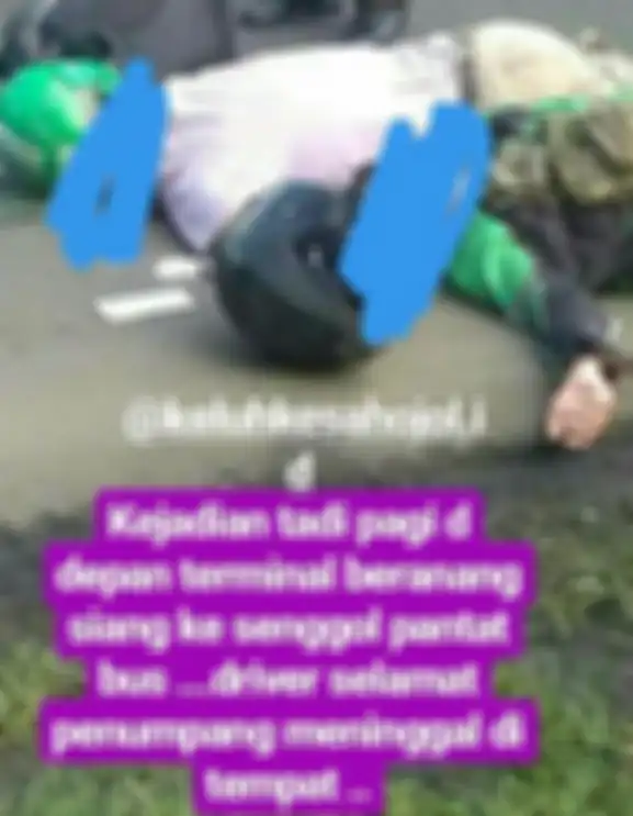 Penumpang dikabarkan tewas di tempat