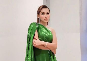 Video Ayu Ting Ting dengan Pria Asing Mendadak Viral, YouTuber Internasional sampai Membicarakan Janda Satu Anak Ini