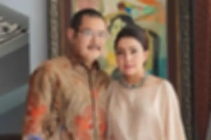 Bambang Trihatmodjo dan Mayangsari