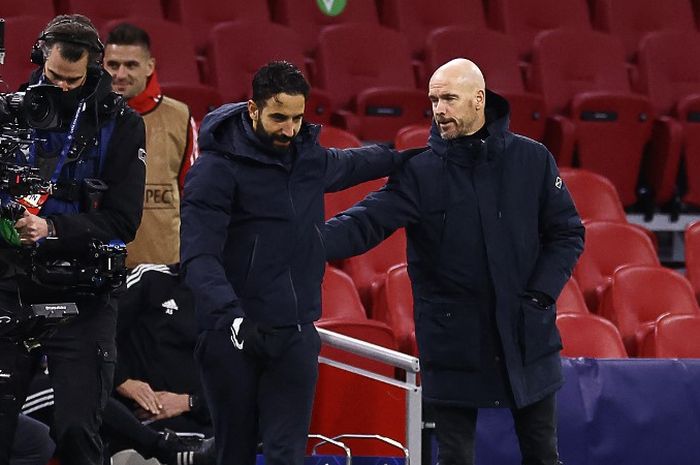 Ruben Amorim menyinggung Erik ten Hag jelang laga debutnya di Man United.