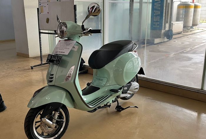 Barang lelang yang merupakan benda bergerak bisa langsung dilihat kondisinya di Rumah Penyimpanan Benda Sitaan Negara (Rupbasan).