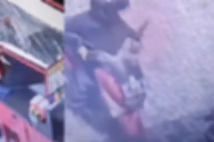 Ilustrasi aksi pencurian motor matic Yamaha NMAX yang terekam jelas dalam kamera CCTV