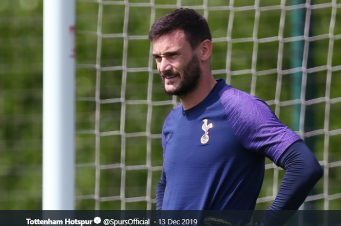 Penjaga gawang sekaligus kapten tim Tottenham Hotspur, Hugo Lloris.