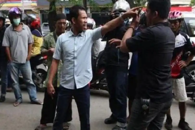 OJK Minta Blokir Aplikasi Debt Collector, Tangkal Data Nasabah Bocor