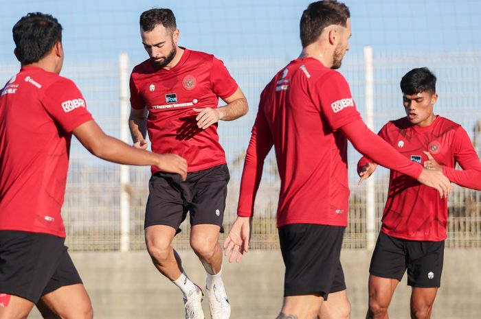 Jordi Amat bergabung ke TC Timnas Indonesia di Turki.