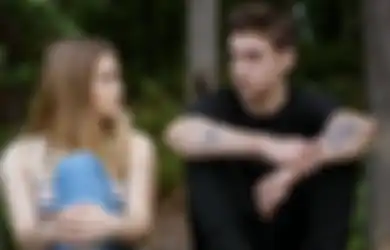 6 Tanda Jelas Hardin Scott Film After adalah Cowok Red Flag!