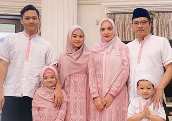 Selalu Tampil Kompak, Contek Yuk  Gaya Busana Lebaran Ala Keluarga Hermansyah!