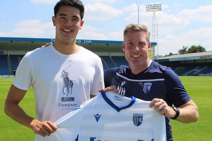 Bek timnas Indonesia, Elkan Baggott, resmi bergabung dengan Gillingham FC dari Ispwich Town dengan status pinjaman.