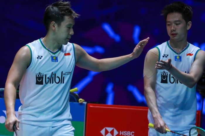 Pasangan ganda putra Indonesia, Marcus Fernaldi Gideon/Kevin Sanjaya Sukamuljo, pada semifinal All England Open 2020 di Arena Birmingham, Inggris, Sabtu (14/3/2020).