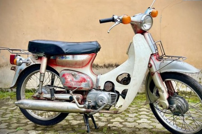 Motor Honda C70 dilelang akun lady biker untuk membantu korban gempa Cianjur