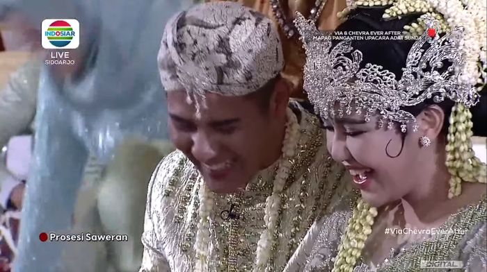 Prosesi pernikahan Via Vallen dan Chevra Yolandi, Minggu (17/7/2022).