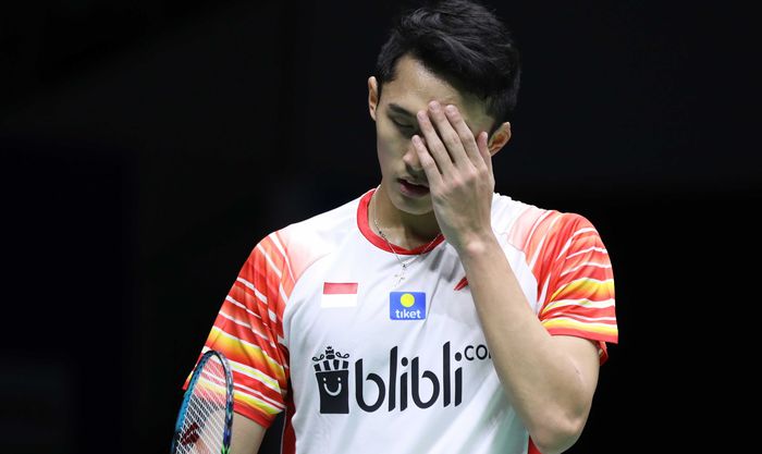 Jonatan Christie gagal meredam perlawanan Chou Tien Chen pada partai ketiga babak perempat final Piala Sudirman 2019 antara Indonesia melawan Taiwan, di Guangxi Sports Center Gymnasium, Nanning, China, Jumat (24/5/2019).