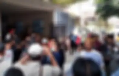 Buntut Iming-iming Investasi di Masjid, Kediaman Ustaz Yusuf Mansur Digeruduk Puluhan Orang yang Tuntut Kejelasan soal Program Investasi, Jemaah Masjid Ungkap Fakta Mengejutkan!