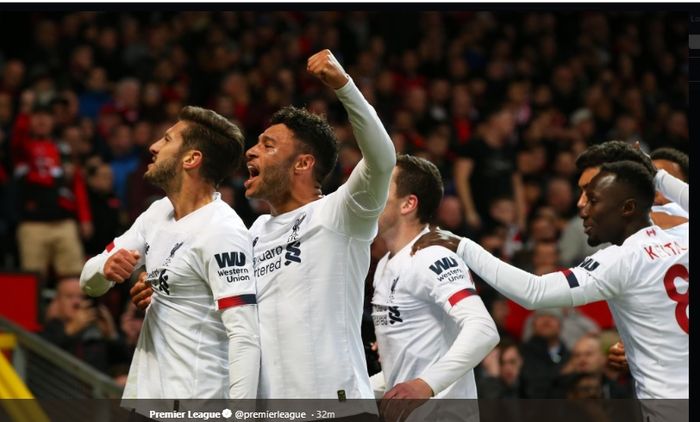 Selebrasi para pemain Liverpool usai mencetak gol ke gawang Manchester United di Stadion Old Trafford, pada laga pekan ke-8 Liga Inggris, Minggu (20/10/2019).