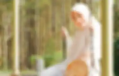 Kepalanya Tertunduk Tinggalkan Pesantren Az-Zikra, Larissa Chou Banjir Doa dari Netizen, Mantan Istri Alvin Faiz: Kenangannya Akan Selalu Menetap...