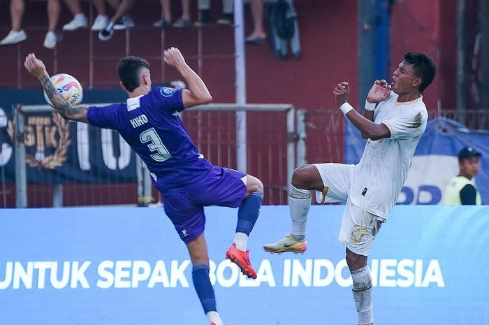 Suasana pertandingan antara Persik Kediri melawan Arema FC, Senin (16/12/2024).